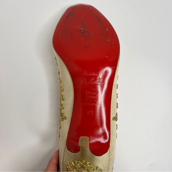 CHRISTIAN LOUBOUTIN Satin Embroidered Accent Pumps Sz 41 - Picture 11 of 11